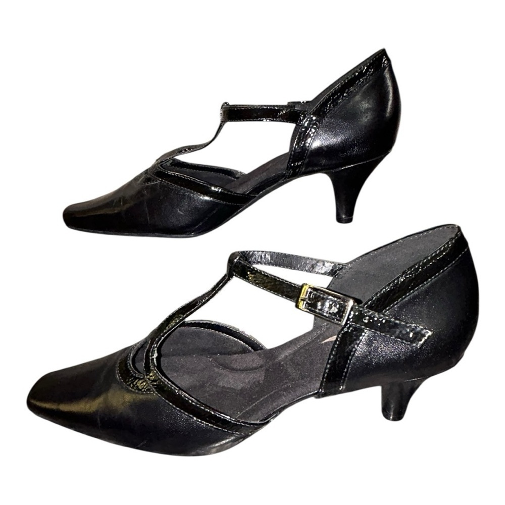 Aerosoles Elegant Women’s Wild Cheery Leather Shoes
Size 9M - Picture 2 of 9